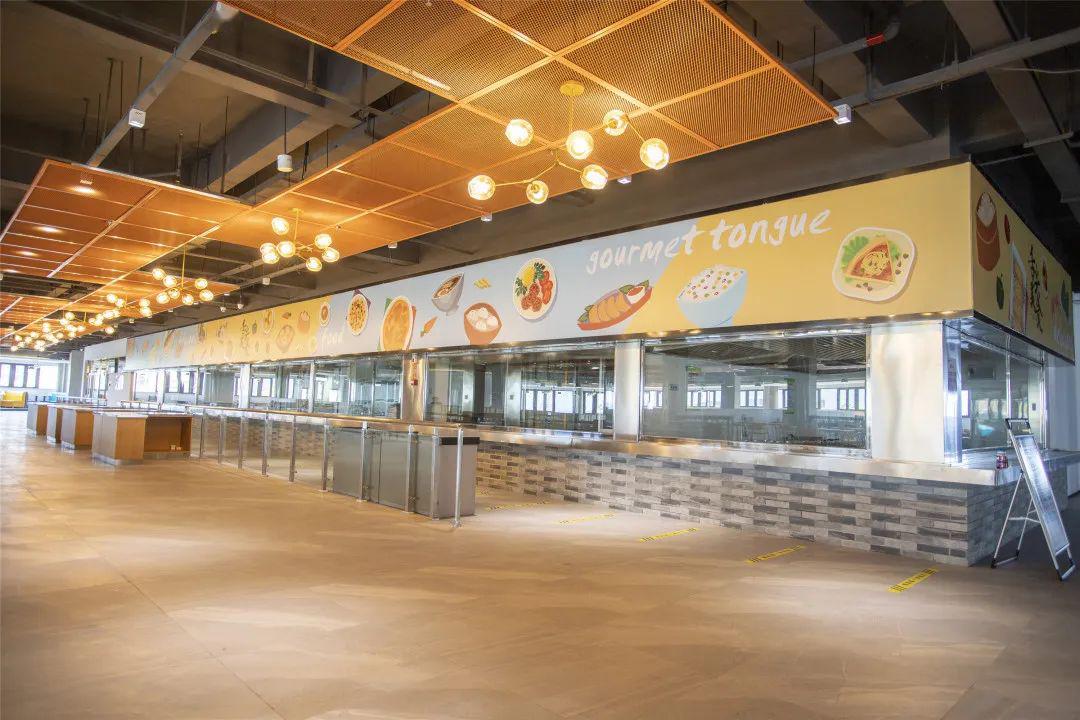 再来看看咱大学食堂长啥样哦!