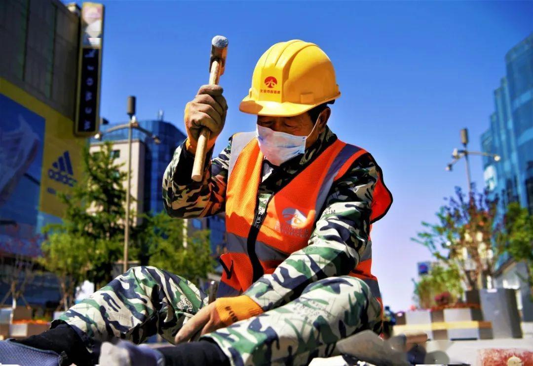 今天,用32张图,向他们致敬!_劳动者