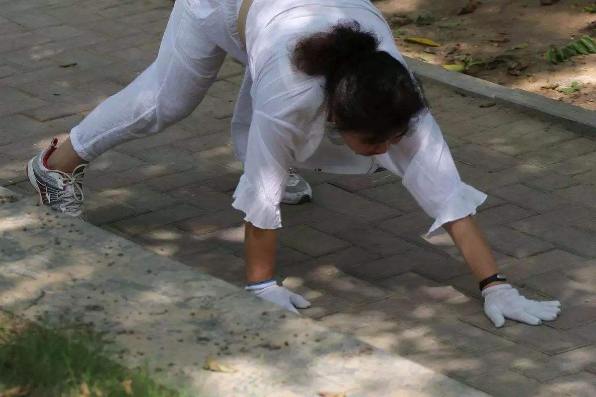 特殊但是有效的减肥方式爬行