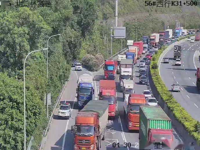 下午4时,广州多条高速公路就已现拥堵