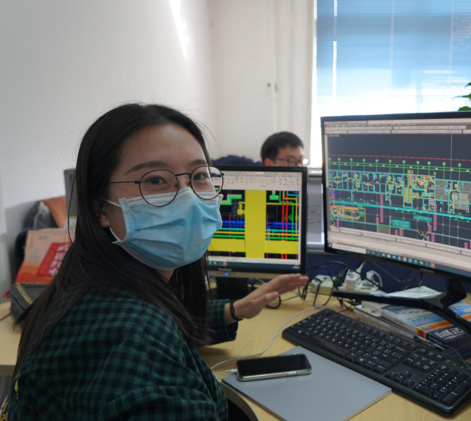 认真工作时的专注和干劲儿便是最美的风景奔跑的姿态前行决战的状态