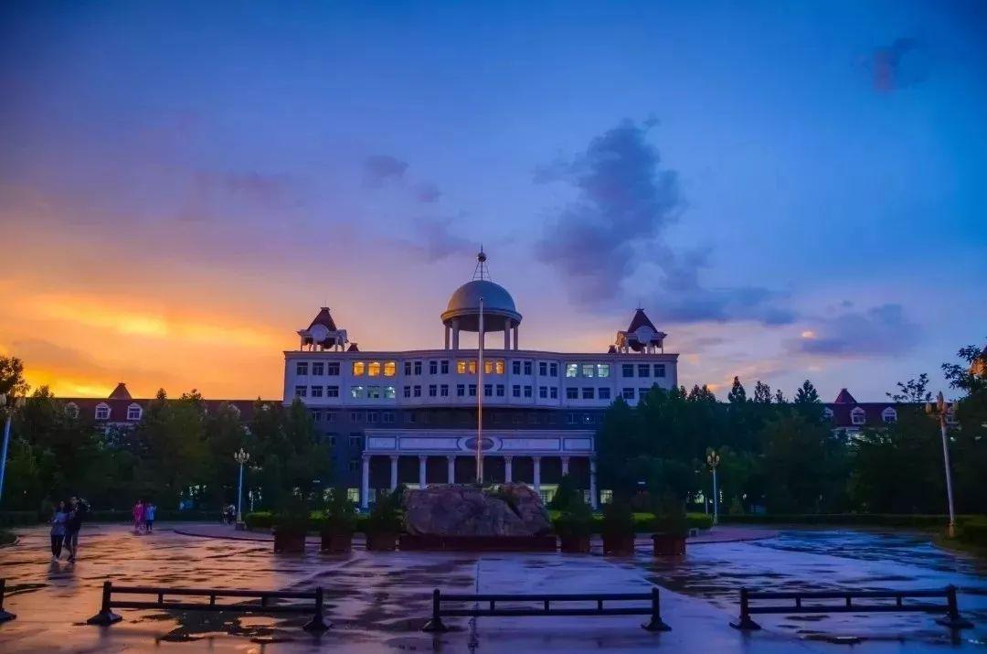 校媒巡展 | 中北大学信息商务学院"媒"你不"新"_工作