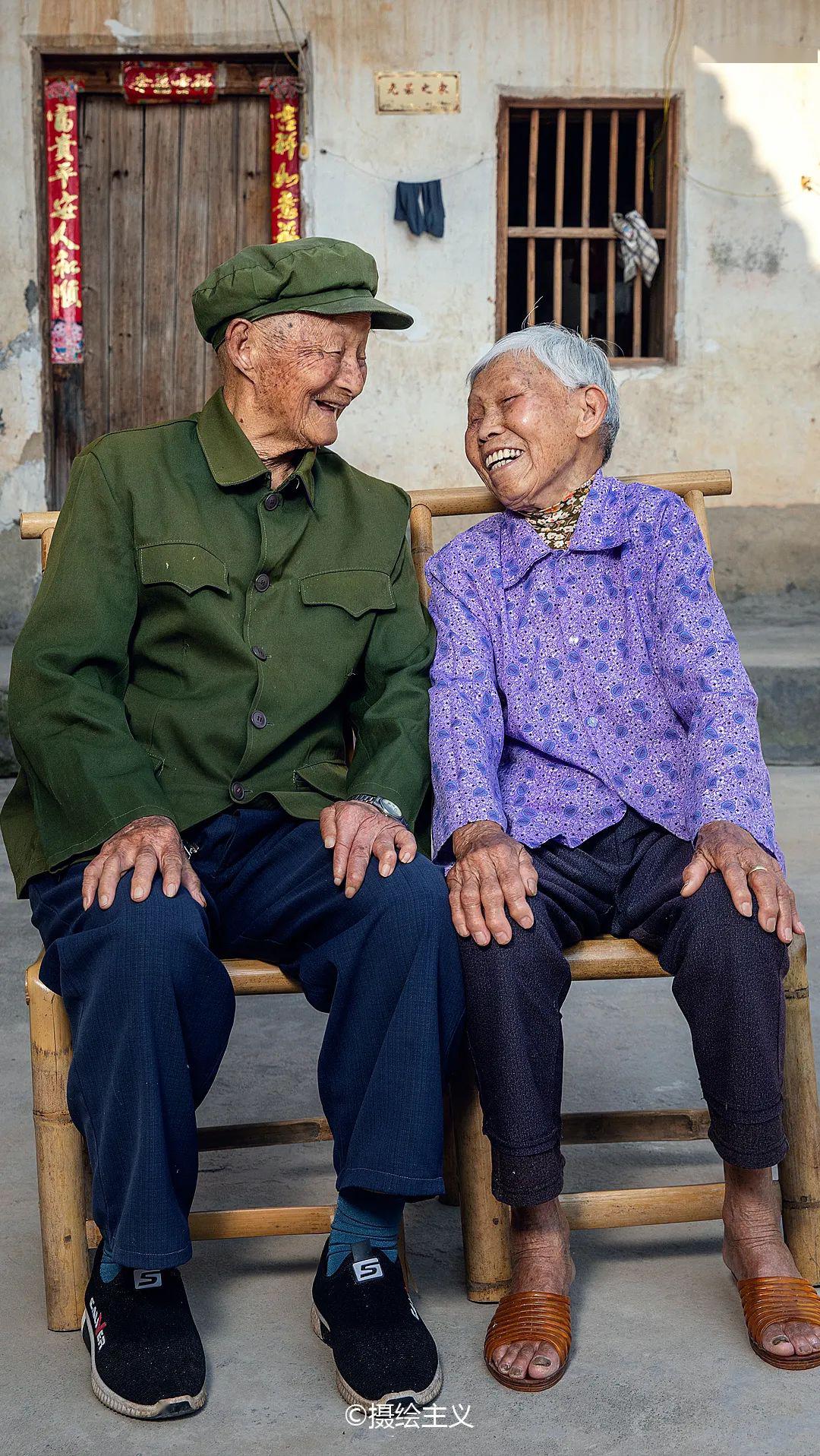 爷爷奶奶70年的爱情打败朋友圈70的情话