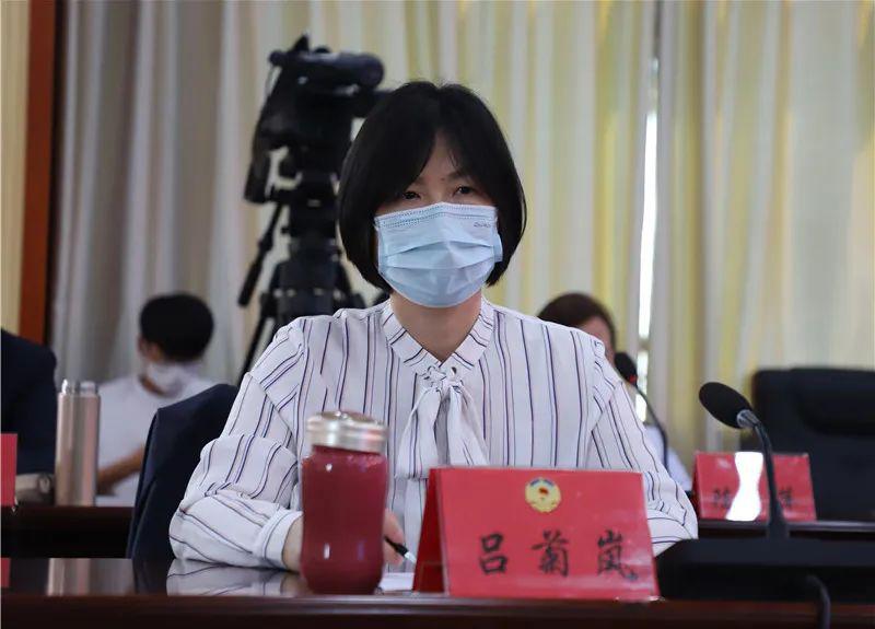 针对李华琴委员的提问,县疫情防控领导小组办公室积极回应:"总结此次