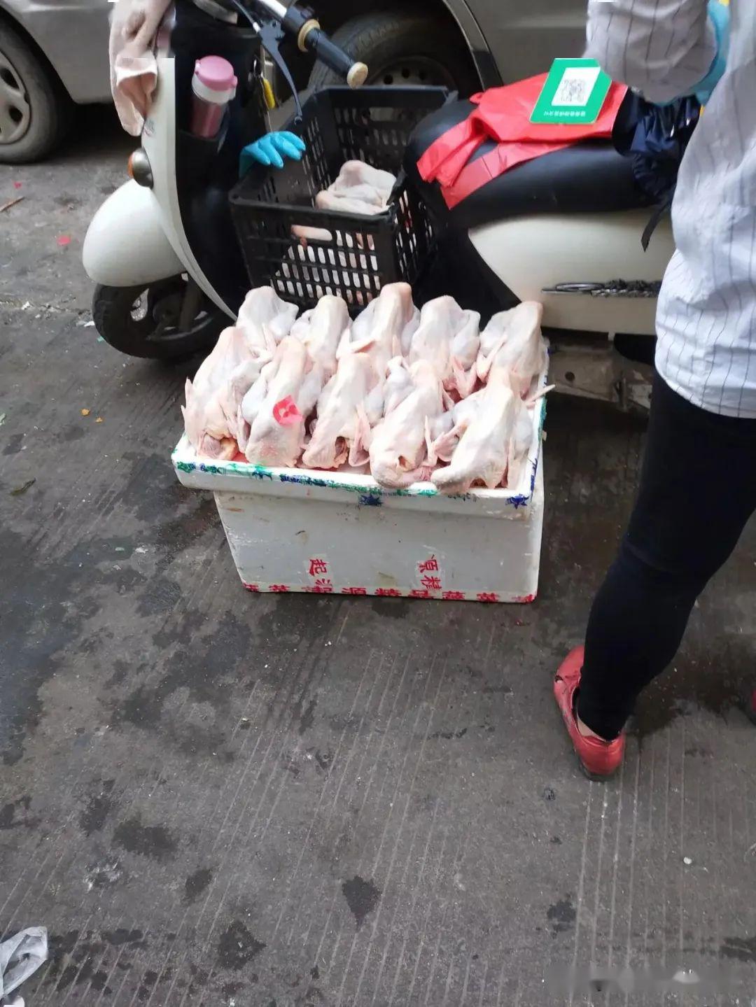 玉林各大菜市场都有杀好的鸡30元一只你们会买来吃吗