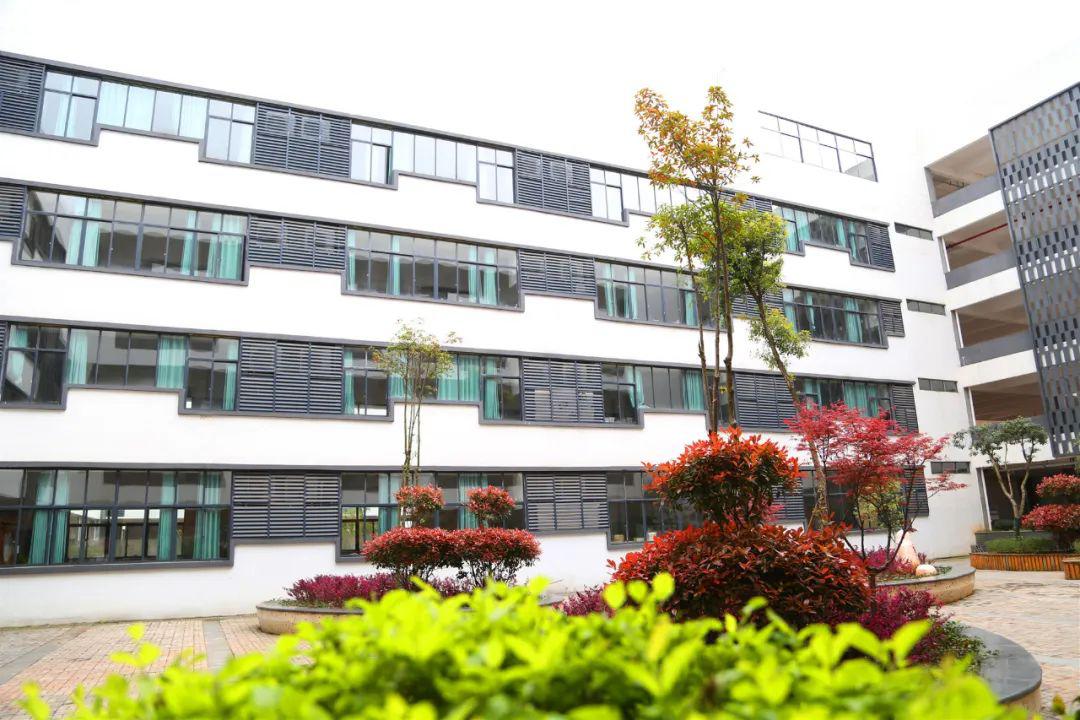 邵东创新学校高薪招人啦!