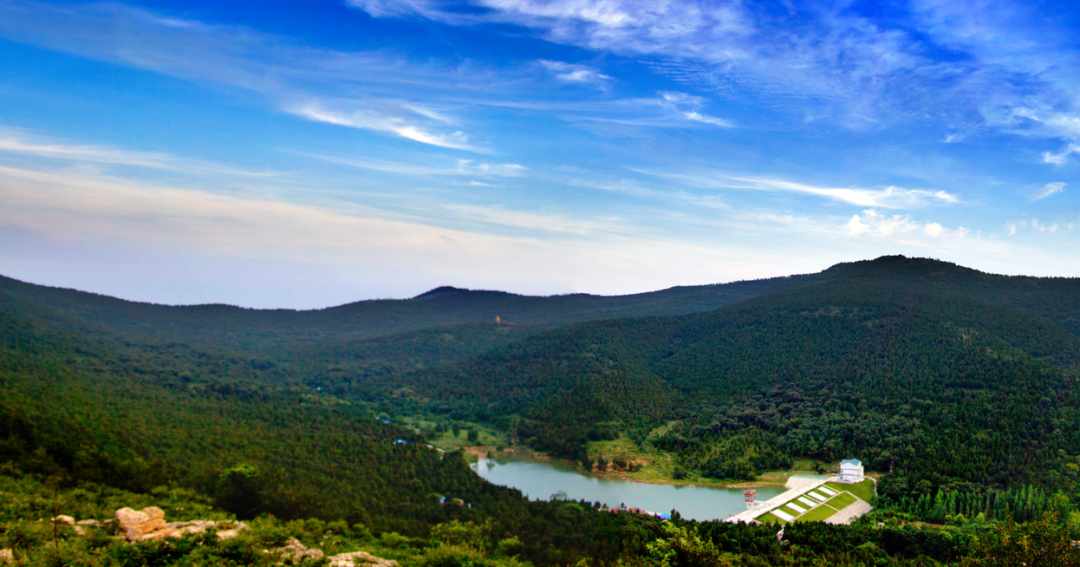 公园)——东湖欢乐世界——乐土有机采摘园——南山景区(就餐)