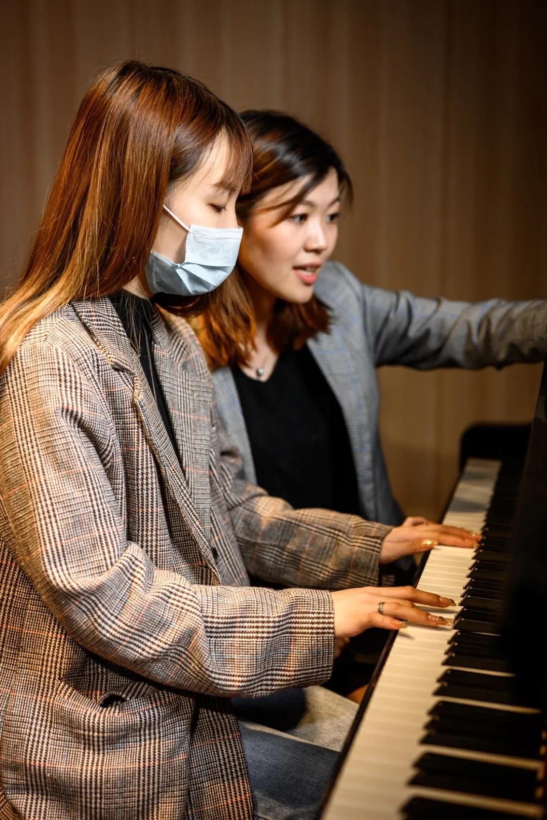 0649天学钢琴艺术名校毕业师资团队亲授零基础速成无压力