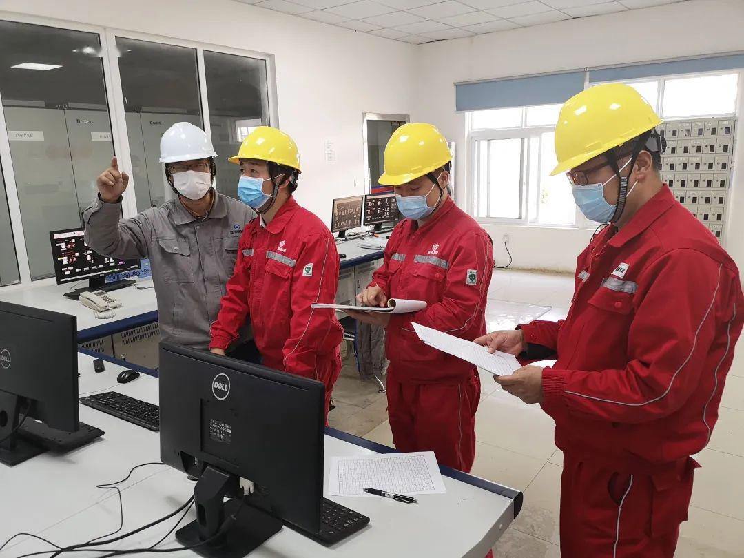 五一劳动节致敬hse最美奋斗者