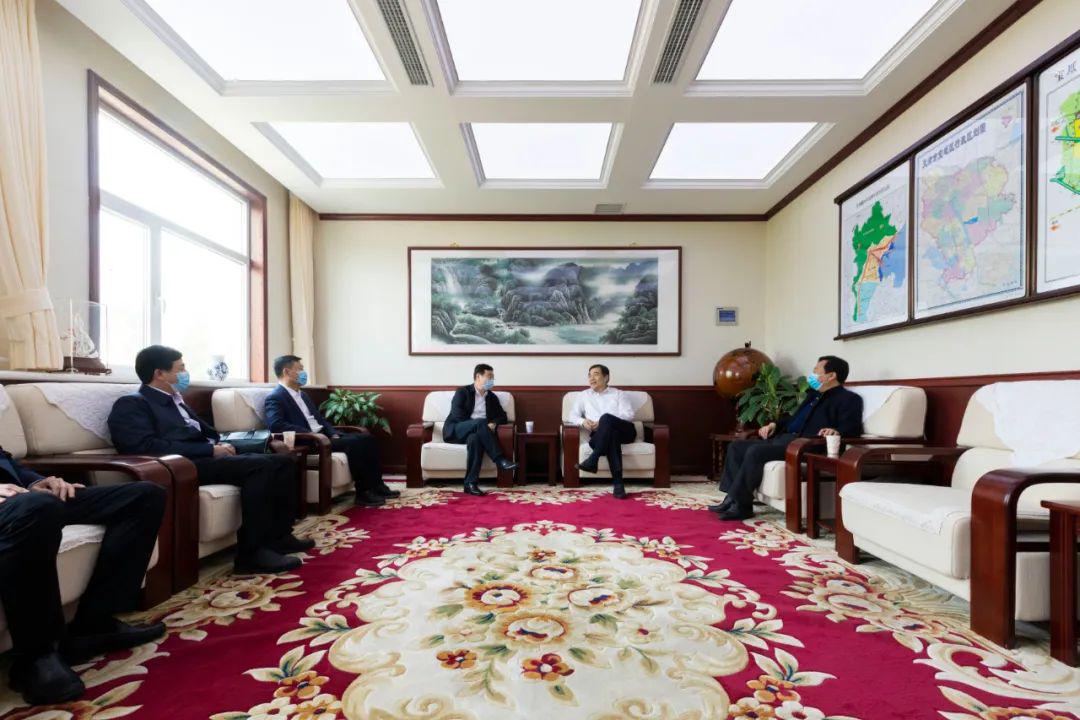 赵红鹰一行在天津开展系列商务活动