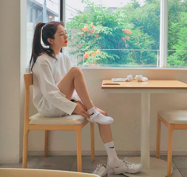 原创绑马尾就可以变小脸7种修饰脸型的马尾大公开