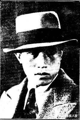 邓秀廷,生于1889年,卒于1944年7月19日,汉族,原名邓文富,彝族名字木呷