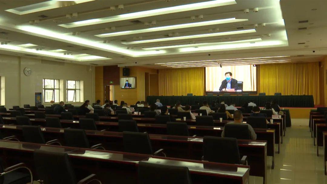 李新明在兵团五一假期旅游景区开放管理工作调度督导电视电话会议上