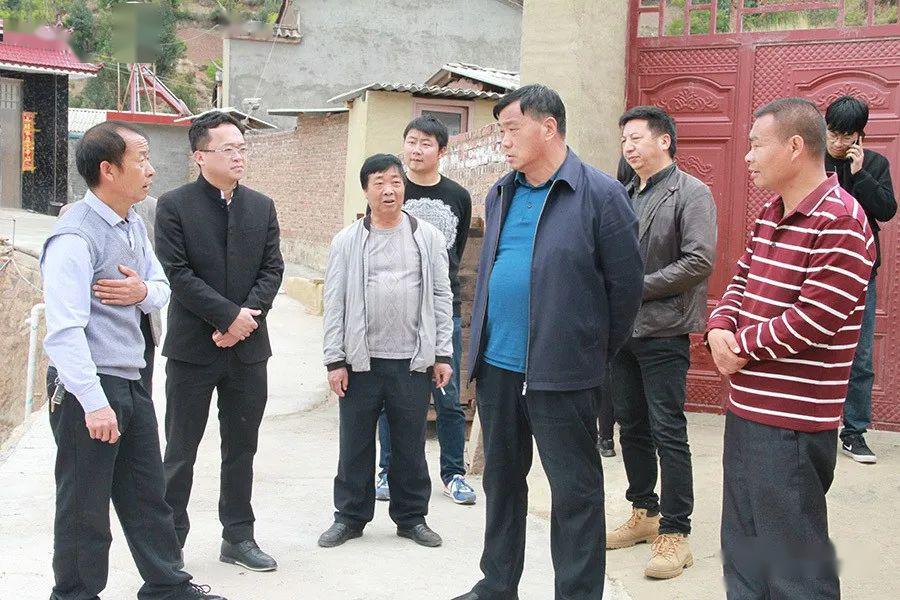 王正林到普淜镇检查指导脱贫攻坚工作