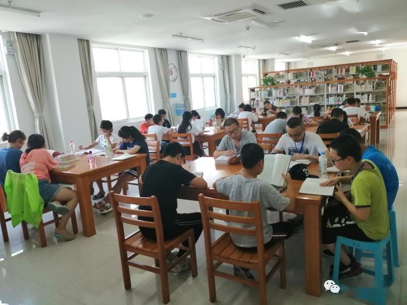 "书香三秦,为爱发声"网络朗诵大赛,向中学生推荐25种图书线下阅读推荐