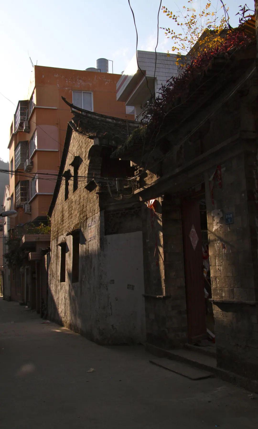 只记住它的光亮和名字:拦诗,崇礼,迎和,仓桥,集贤_巷子