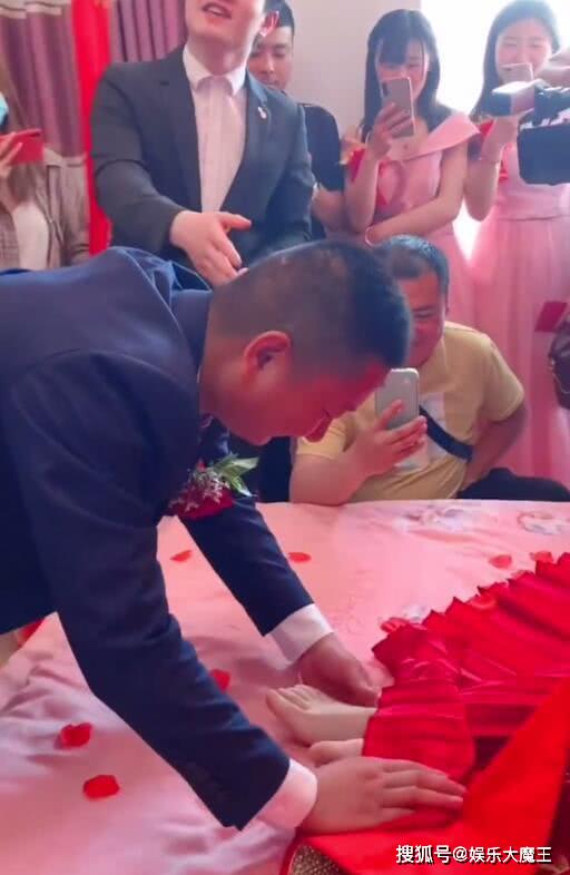 原创知名网红giao哥今日大婚婚礼全程直播giao哥很腼腆新娘子很富态