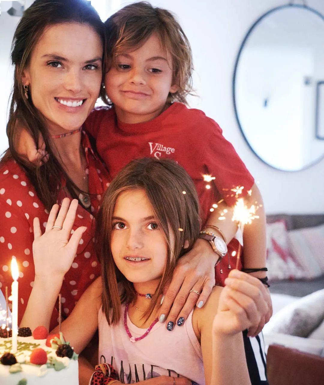 生子变迁录 | 从嫁有钱人到创业当老板,这些大美人个个是榜样_gigi