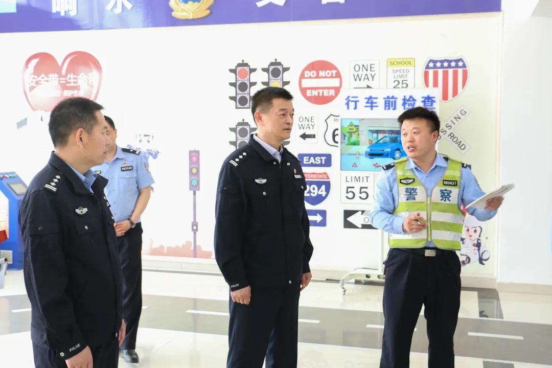 响水县副县长纪劲松到基层所队督导五一节日安保工作