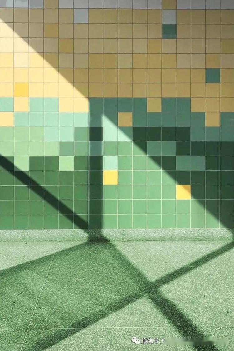 不仅是在做造型和室内设计时,tekla evelina severin也是使用邻近色的