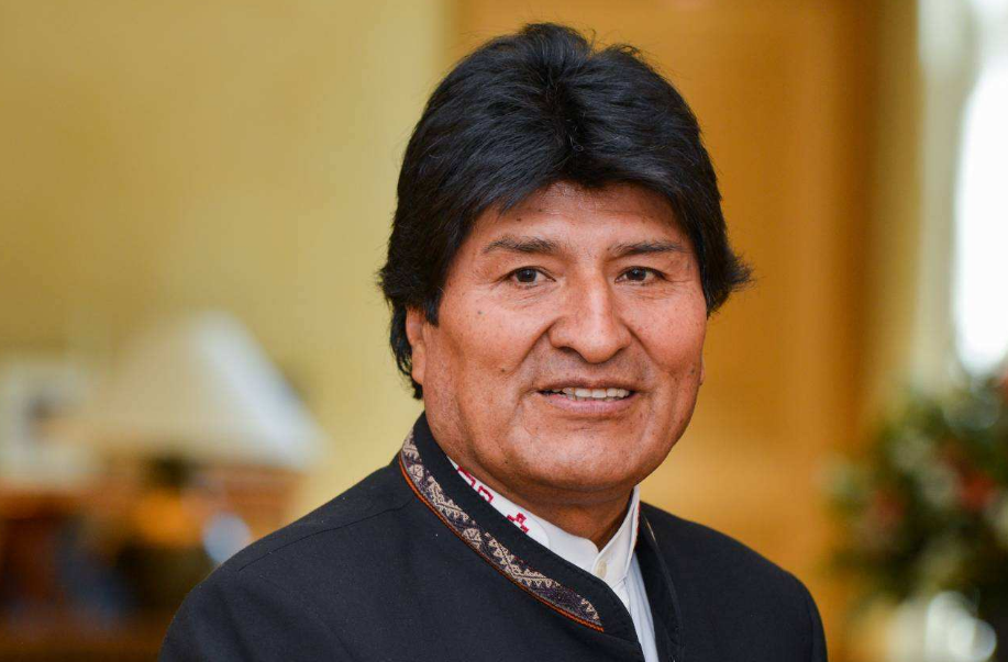 它威胁到全体玻利维亚人的健康和生命",星期四晚上,玻利维亚多民族