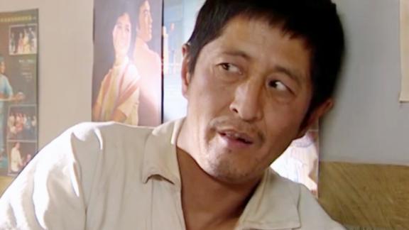 暖春铁蛋娘怀疑丈夫嘴欠害死小花奶奶谁知丈夫一紧张更结巴了