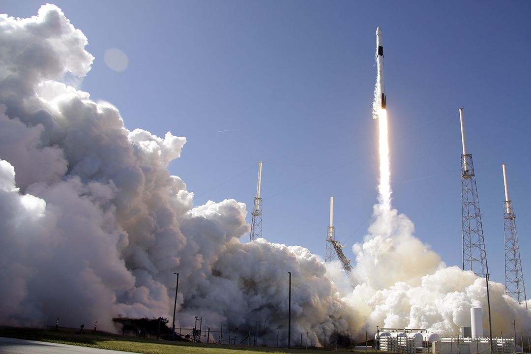 spacex公司发射卫星所以,俄罗斯网友并不担心美国太空探索技术公司的