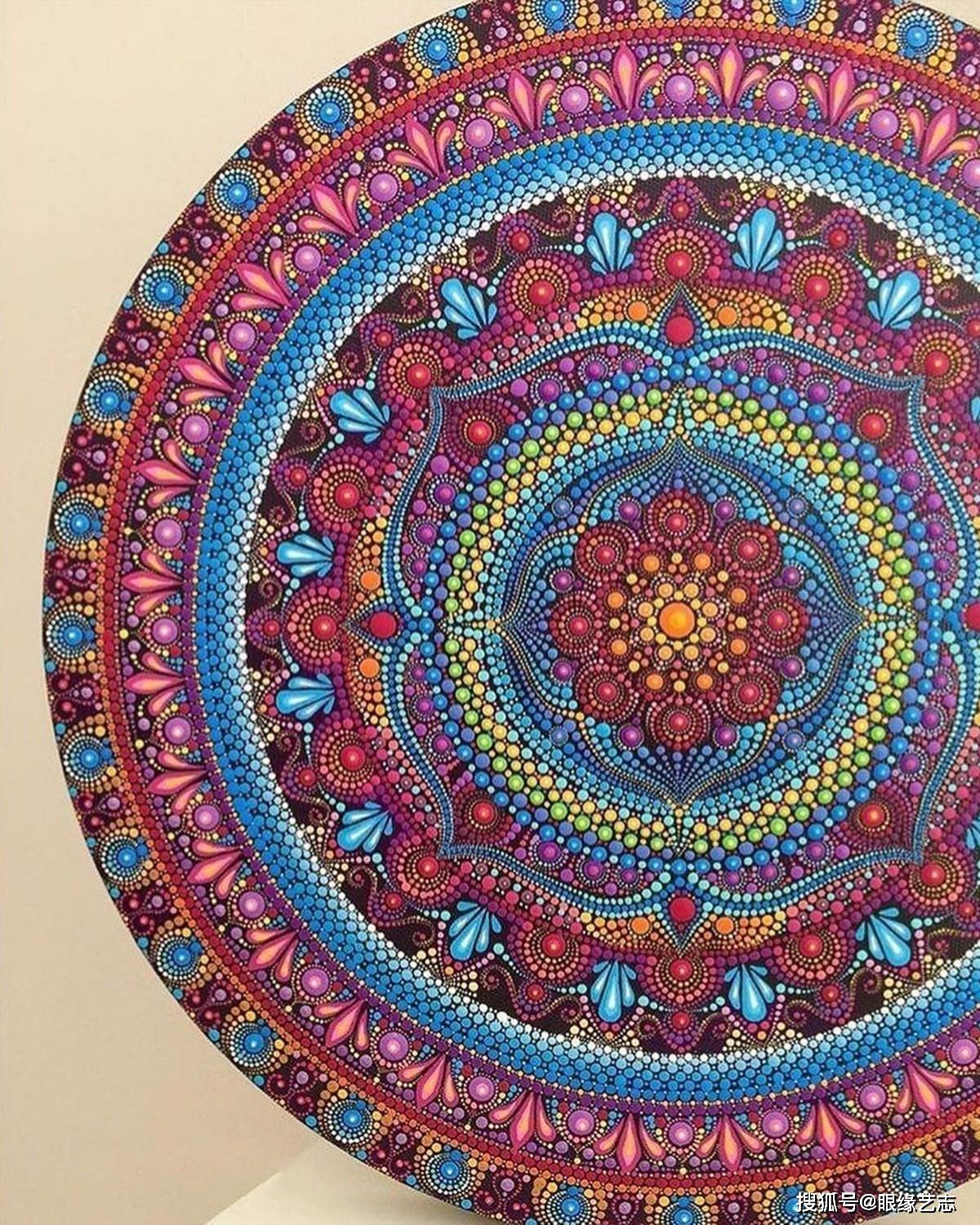 原创曼陀罗波点彩绘当色彩在中心炸裂开启一场未知的自我探索
