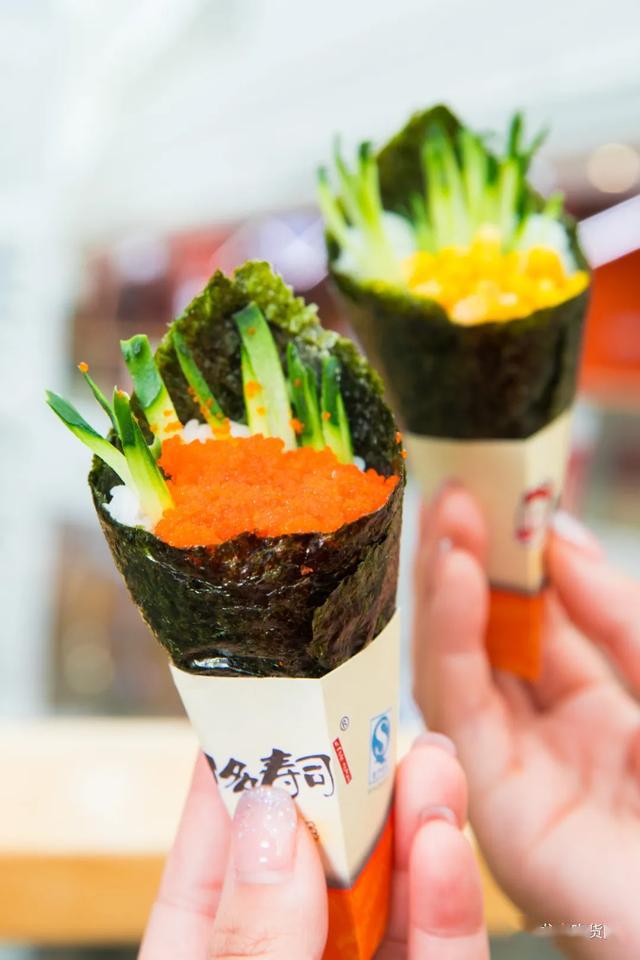 鱼籽手卷▲玉米手卷▲蟹肉手卷▲招牌手卷建议吃前手拿拍张照,让