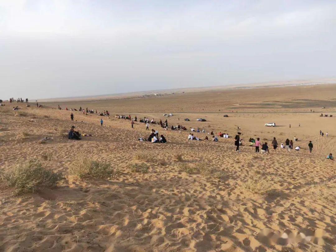 67二连浩特,一个关于从天而降大手掌的动人传说.