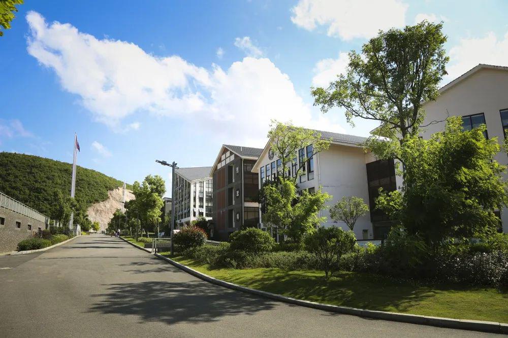 走进你,贵阳清镇博雅国际实验学校(附2019年高一招生简章,供参考)