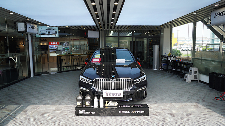宝马贴威固隐形车衣 尽展恢弘气场