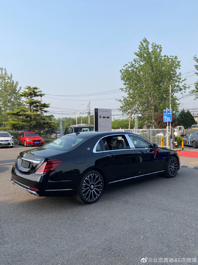 终将相聚于巅峰2020款奔驰迈巴赫s450
