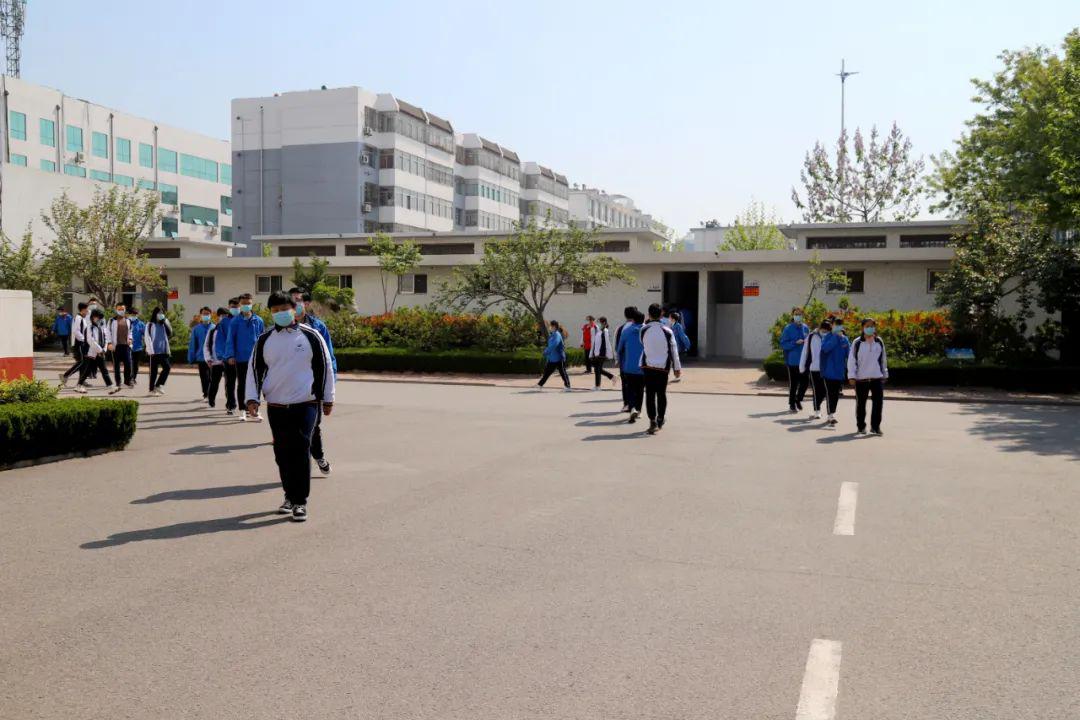 这里是莒县二中!