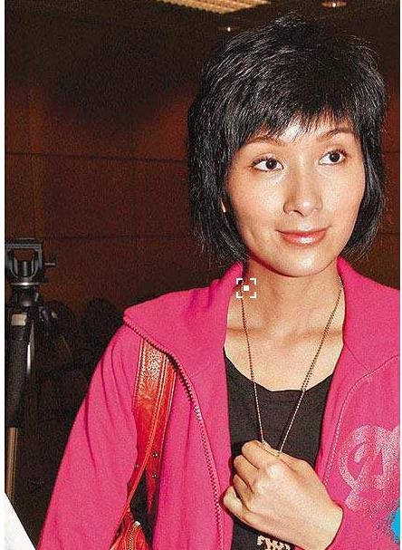 的星途黯淡,败坏了路人缘,让人不由感到遗憾,而万绮雯和陈恭如的对比