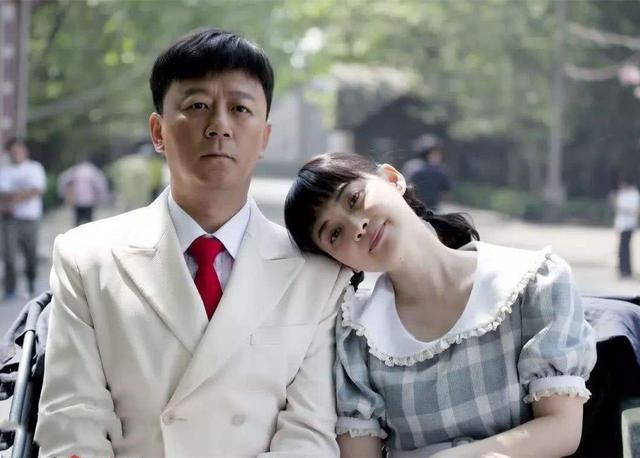 而且必须自己投钱,为了谋生,郭涛开始转型拍电影