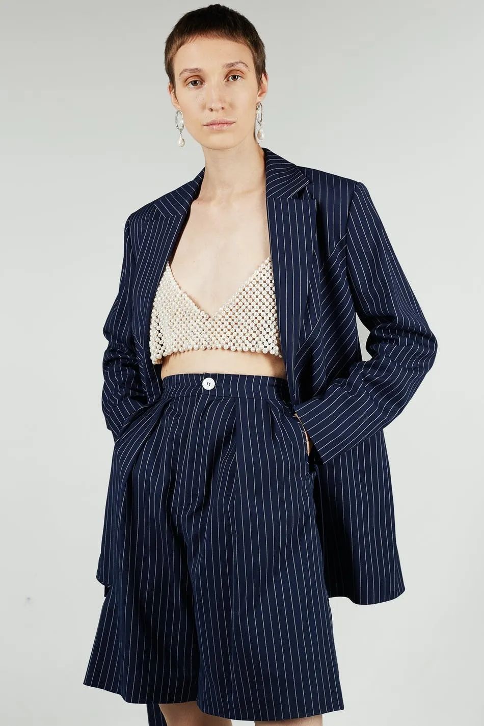 如何诠释中性风的高级感乌克兰概念女装品牌来告诉你