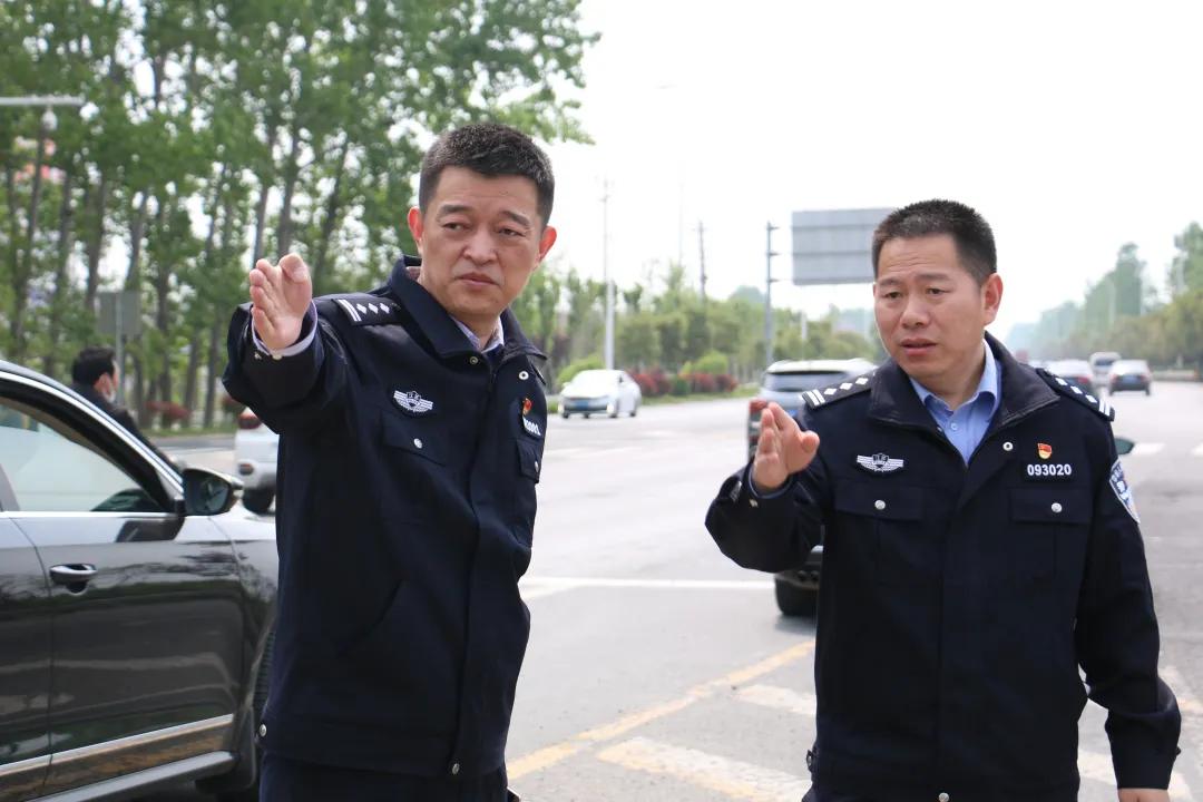 响水县副县长纪劲松到基层所队督导五一节日安保工作