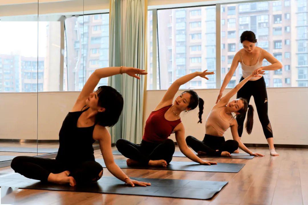 1元=30天不限次瑜伽课,临平高性价比瑜伽馆来啦!更多福利._运动