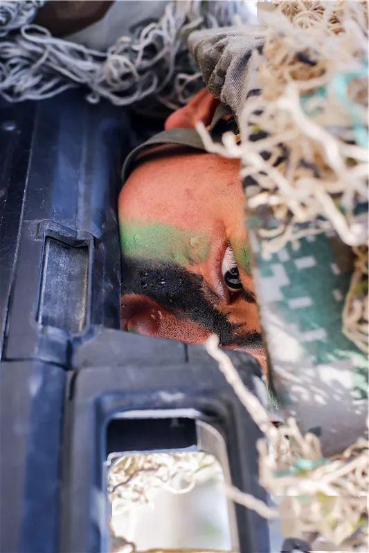 震撼兵哥哥的荒漠迷彩大片来了