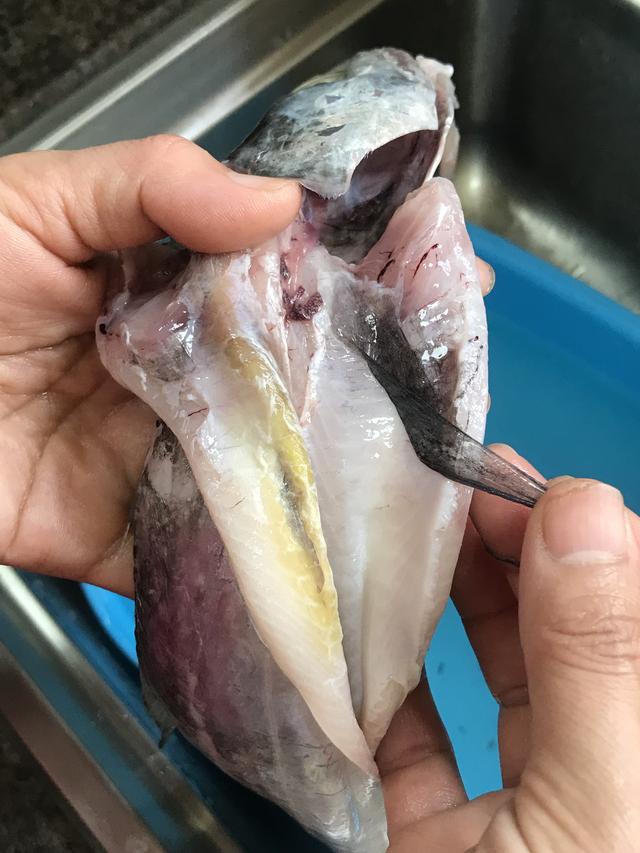 不管煮什么鱼只要记住3个小窍门肉嫩汤鲜无腥味