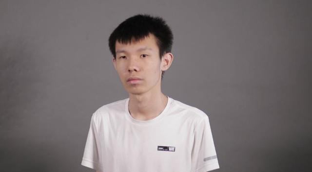 只因豚豚被自家ad狂喷,张嘉文顺风局果断退游!粉丝:母子情深!