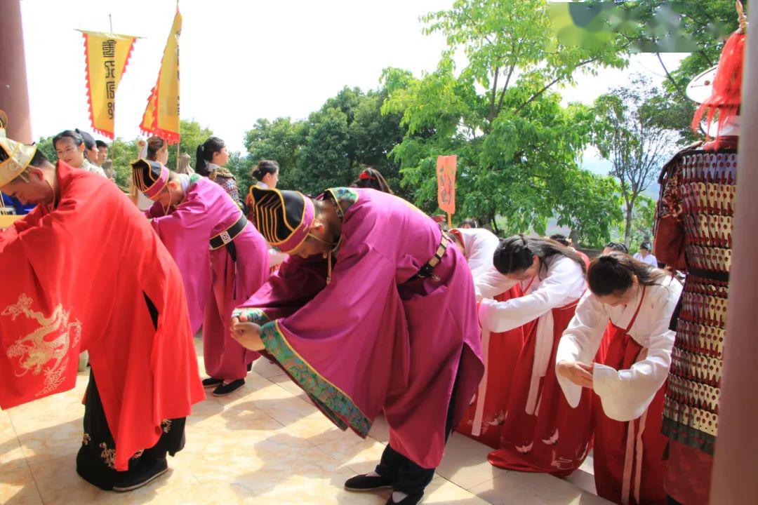 昨天,一大群资阳人用这样的方式纪念仓颉······_祭祀
