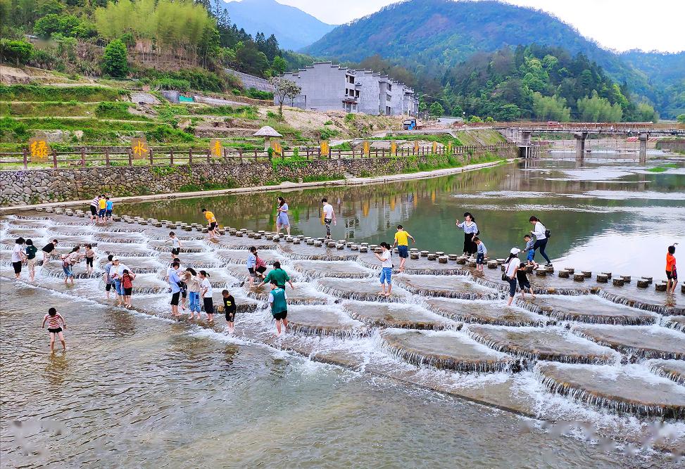 上清古镇龙鳞坝图片