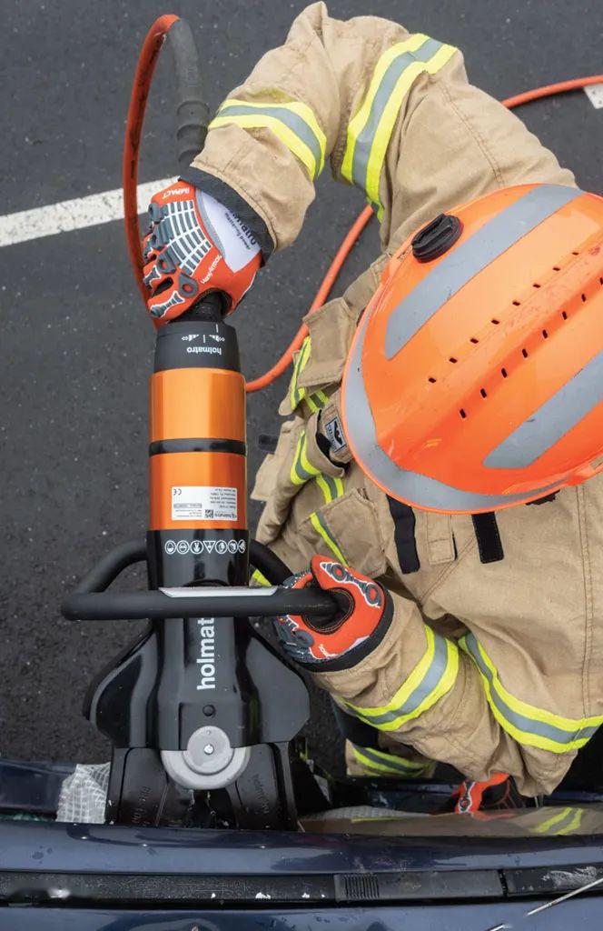 荷马特推出新产品剪扩两用钳ct5150