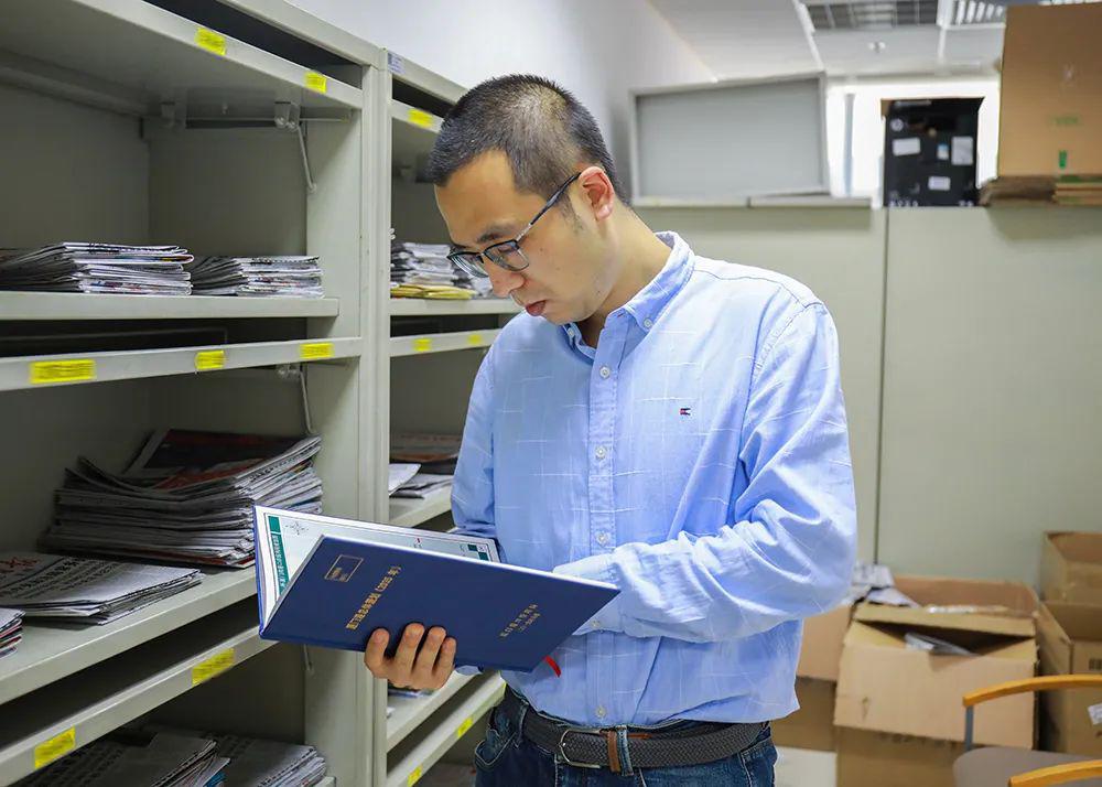 洪晓东半路出家的改革先锋