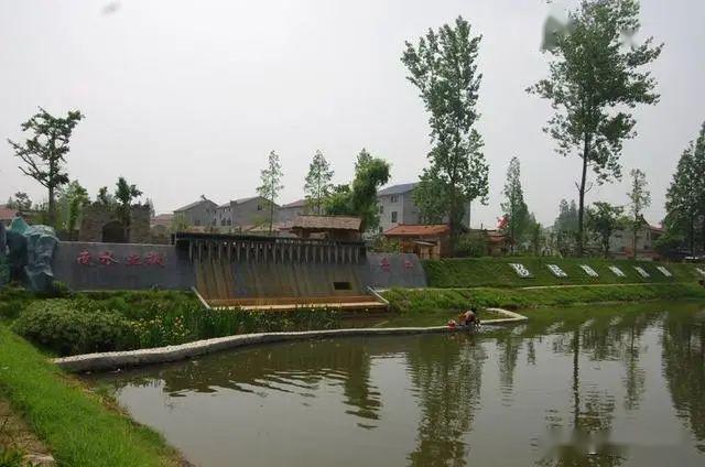 美丽柴湖美美与共