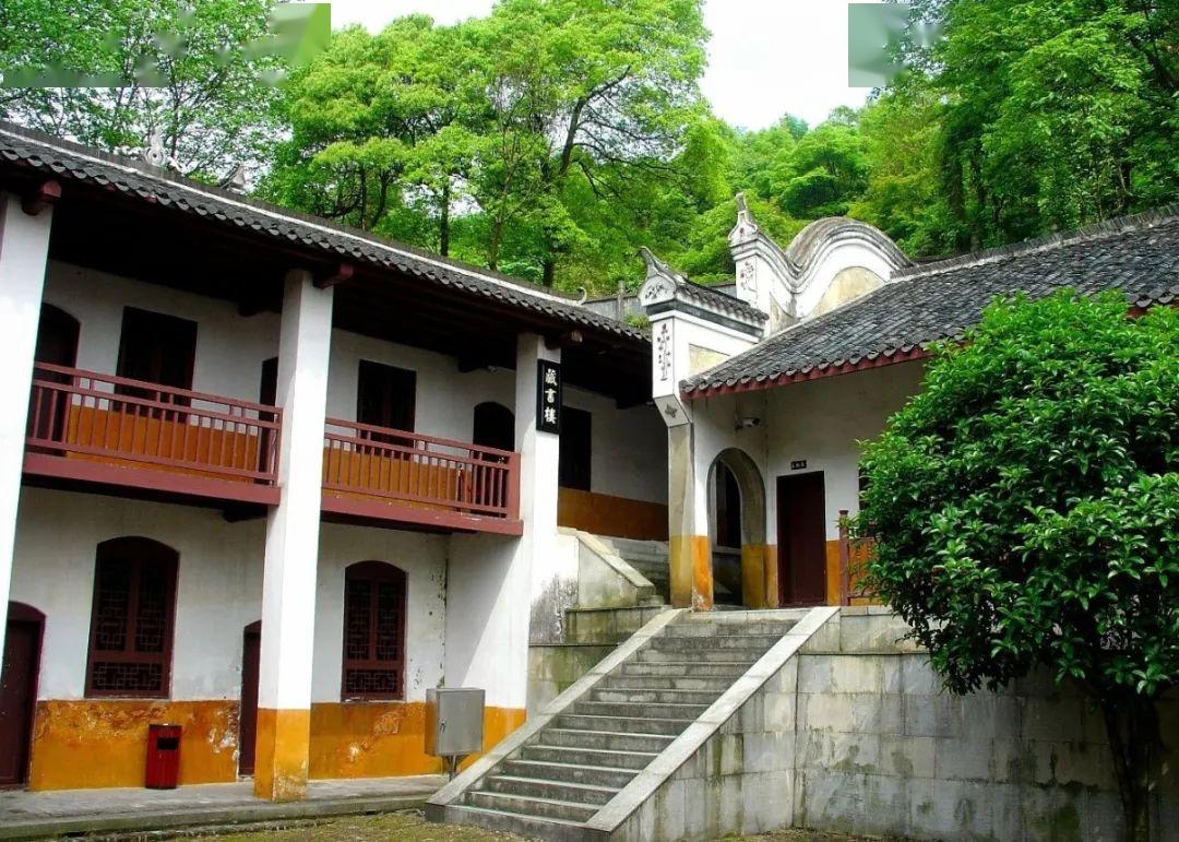 书院两大景点免费游玩哦~还有耿传公祠,袁昌英纪念馆都是免费等你打卡