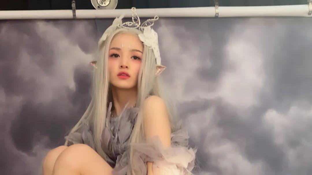 哇文儿怎么拍这种艺术写真照