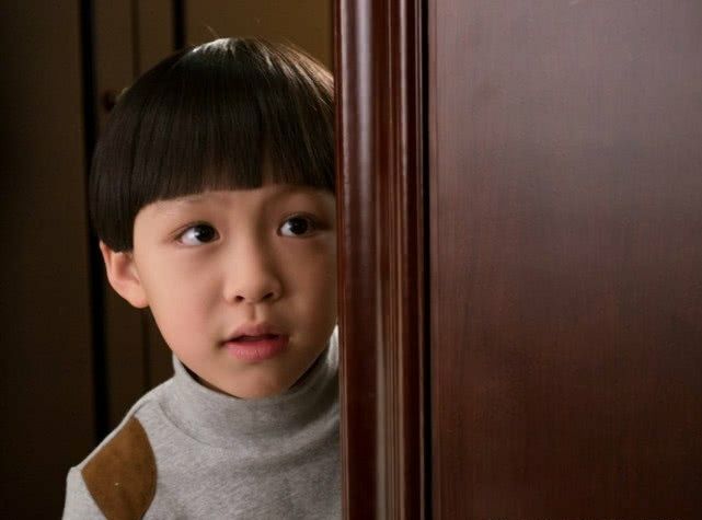 3岁进娱乐圈,后演文章儿子,如今大变样_朱佳煜